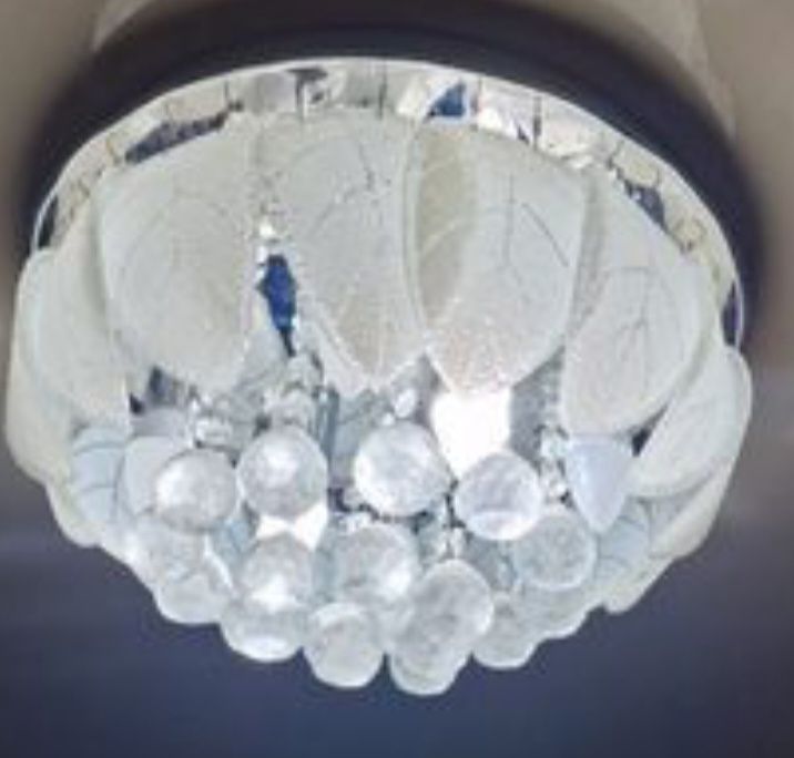 Люстра с пультом управления