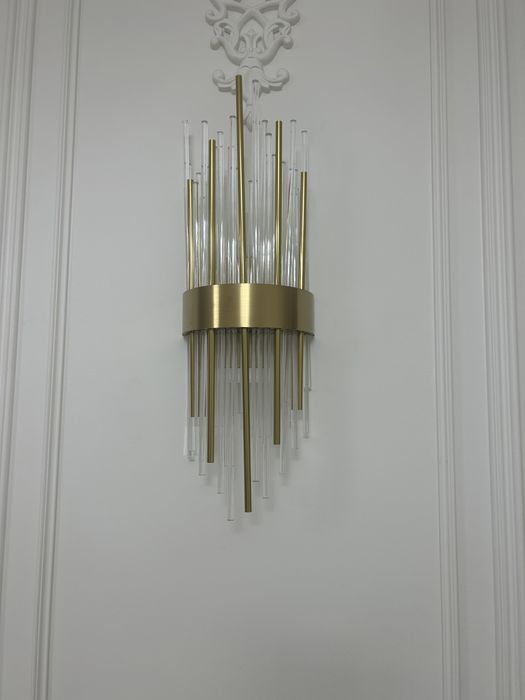 Бра настенная хрустальнаяс со ставками из металла