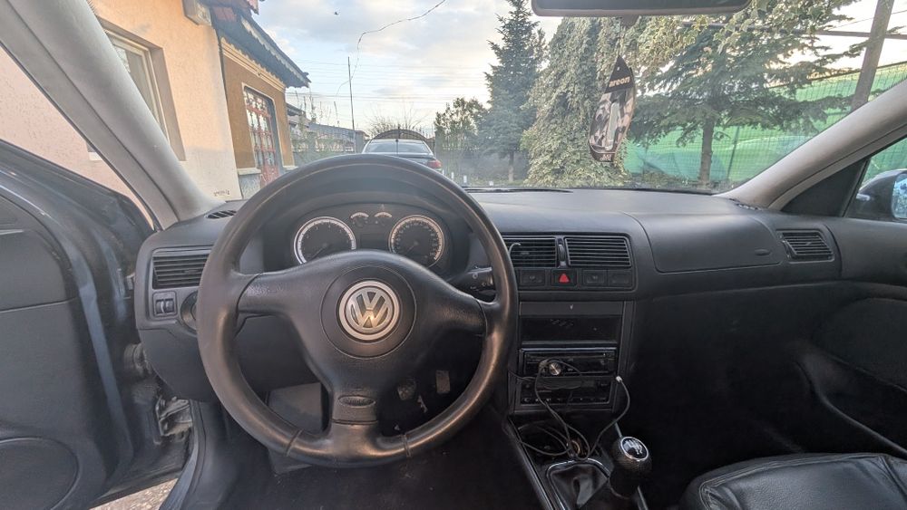 Volkswagen Golf IV 4 1.6 FSI