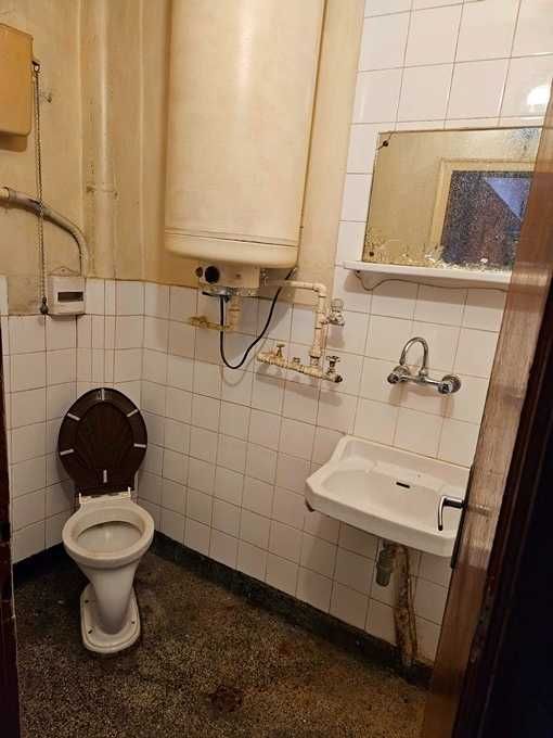 Продава се Тристаен апартамент в Габрово, Център - 85 кв.м за 565 €/кв.м - Снимка #16