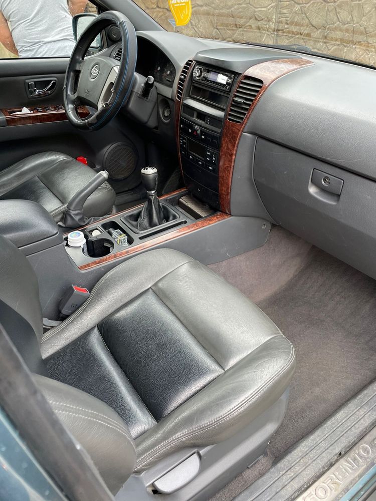 Kia sorento 2.5                       ..