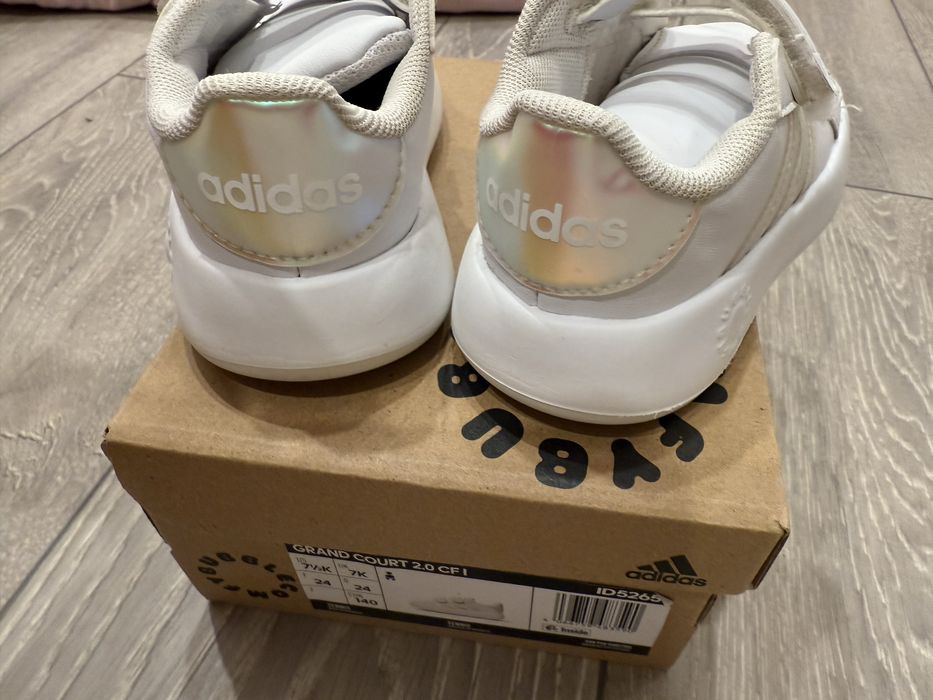 Маратонки Adidas