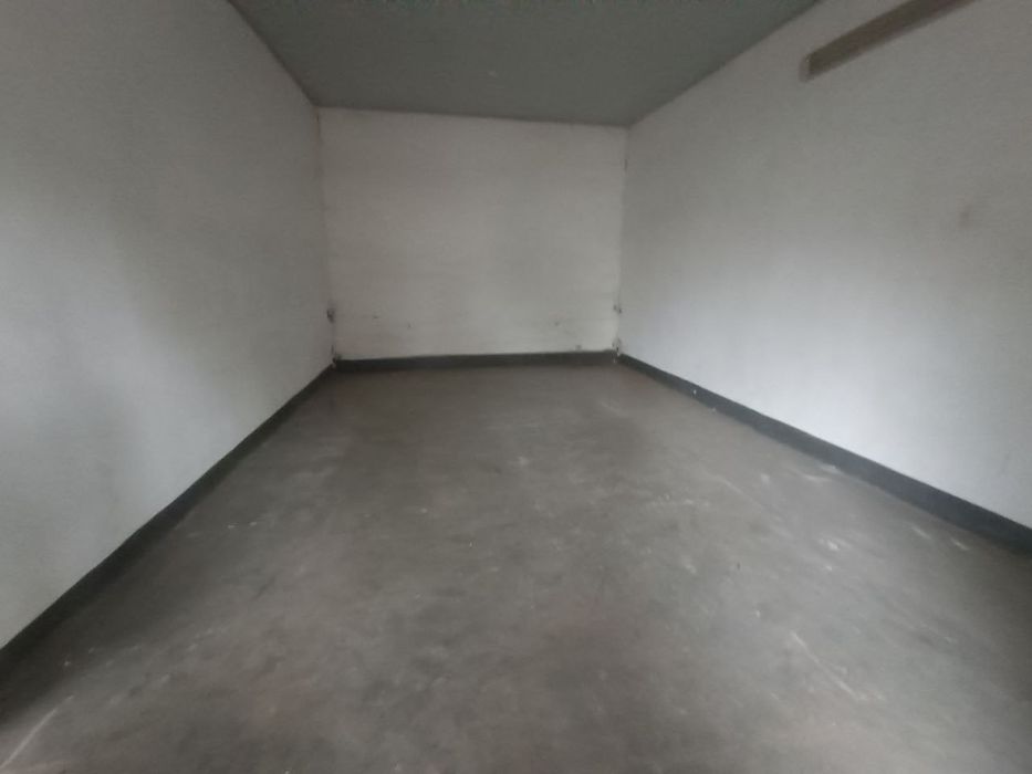 Склад в Кибрае под GDP и сухой склад