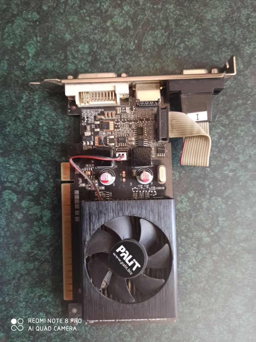 Продам видеокарту Nvidia 210