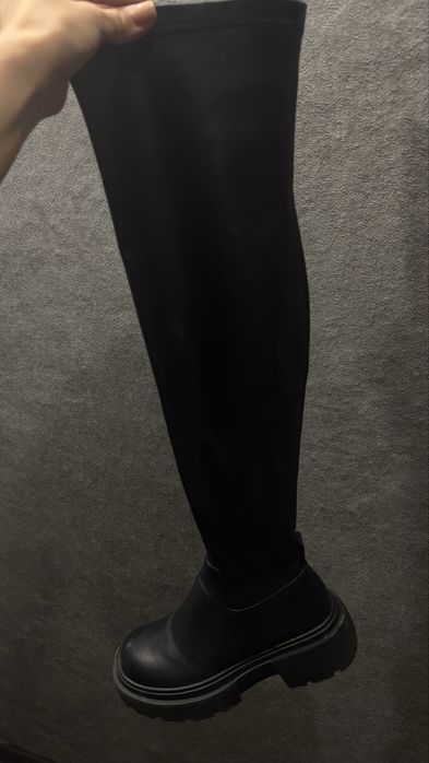 Продам обувь 3 пары