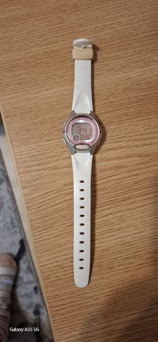 Ceas Casiorezistent la apa