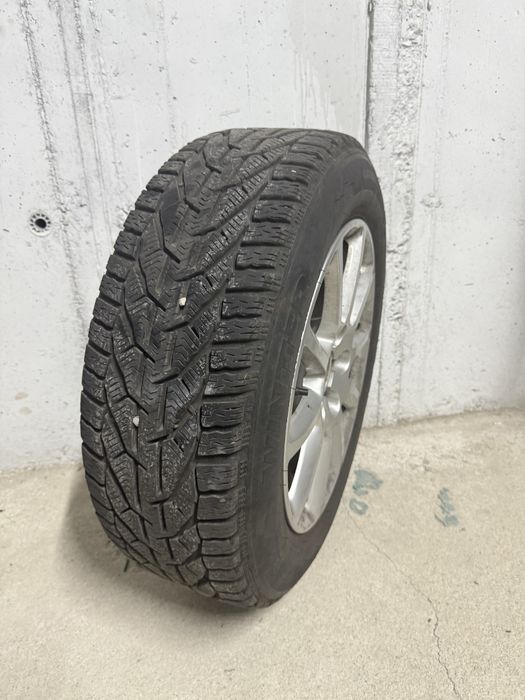 Roti/Jante originale Audi R16 cu cauciucuri de iarna