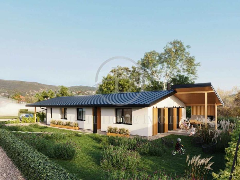 Реф. 1404 Самостоятелна Къща с Двор / с. Храбрино