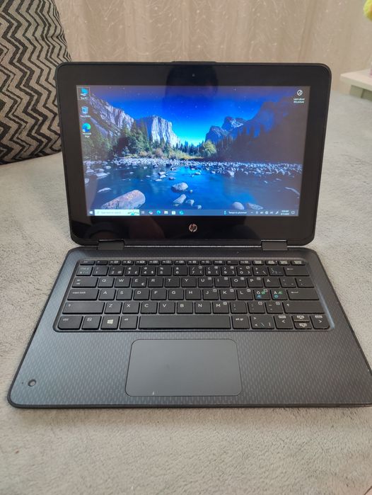 Laptop 2 in 1 HP i5 cu touchscreen tableta cu Windows 10