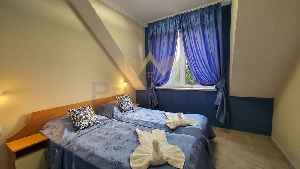 3-стаен в Бургас, област-к.к.Слънчев бряг площ 85