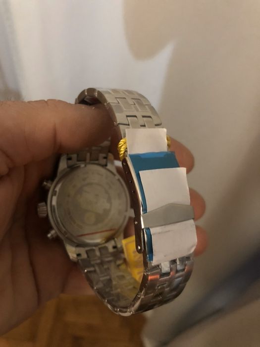 Invicta чисто нов и оригинален часовник