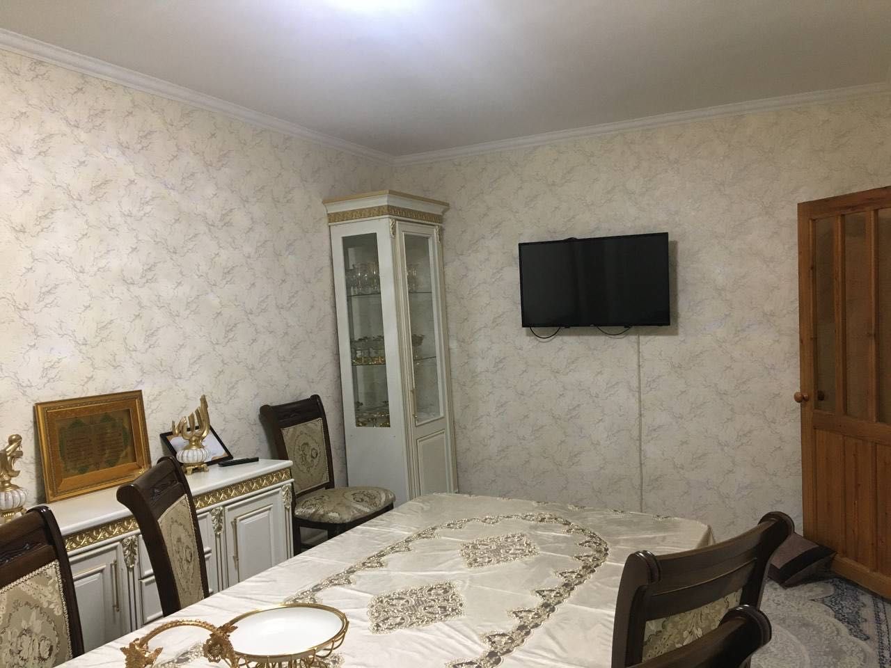 Jizzax shahar Ivanovskida 3 xonali uy sotiladi