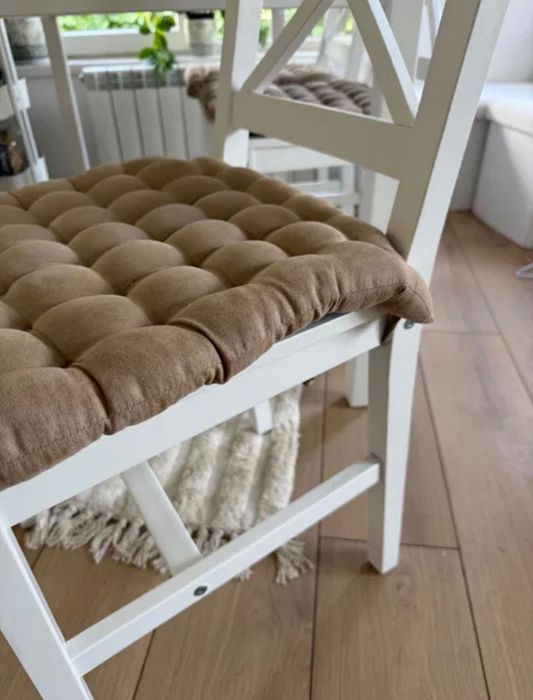 Комплект трапезна маса + 4 стола – Jysk