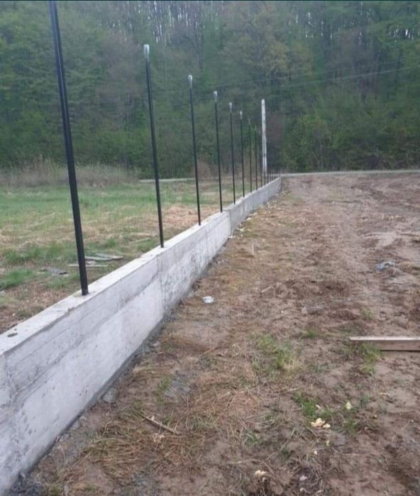 Executăm garduri și porți împrejmuiri terenuri orice model