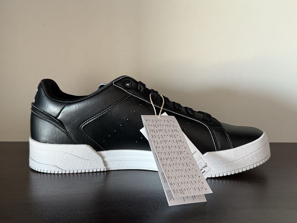 adidas Court Tourino 42номер 26.5см Стелка Нови с Кутия