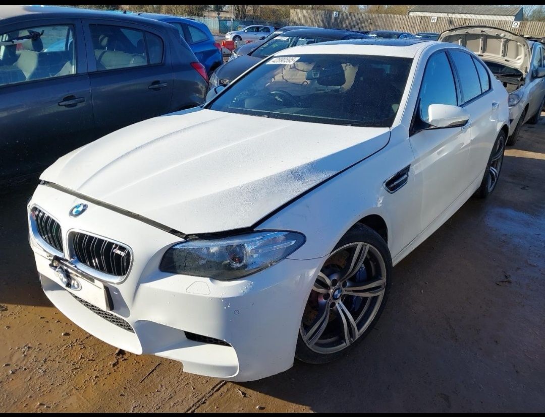 М5 ф10 на части M5 bmw f10 бмв