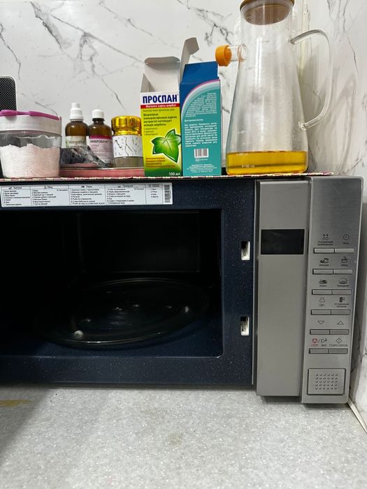 Продам микроволновую печь