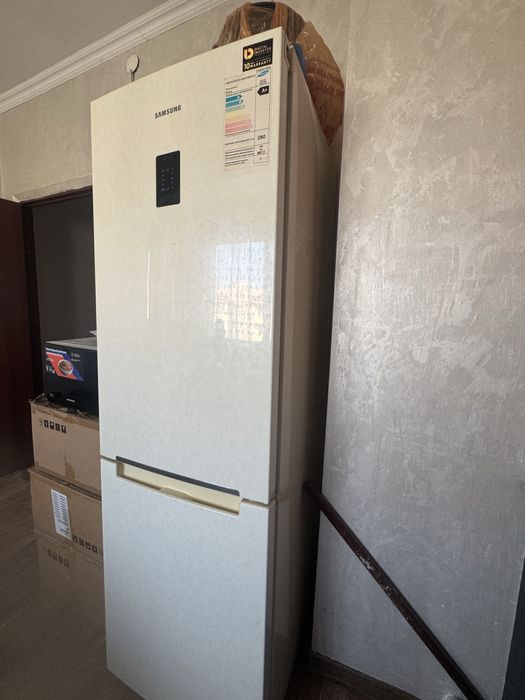 Холодильник самсунг бу