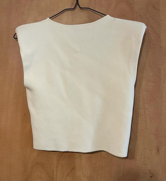 Nude crop top Zara