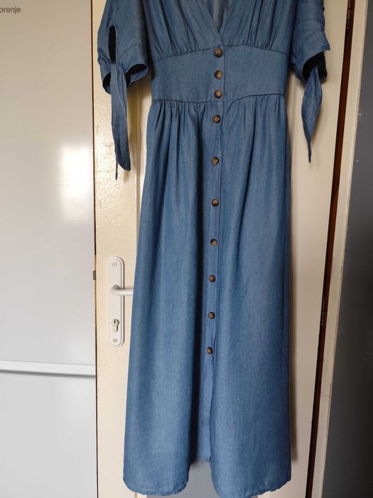 Лятна тънка дамска дънкова рокля с къс ръкав