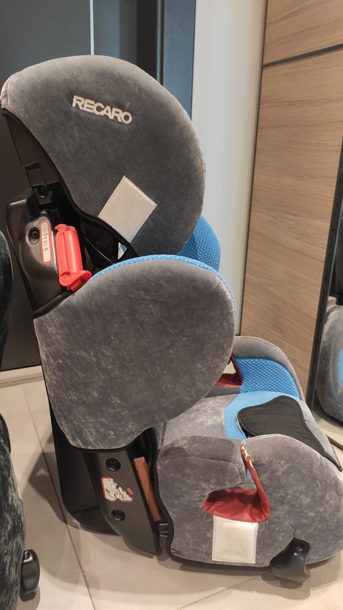 Столчета за кола RECARO