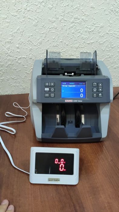 Docash 3200 value (ДЕТЕКТОР) сенсорным экраном