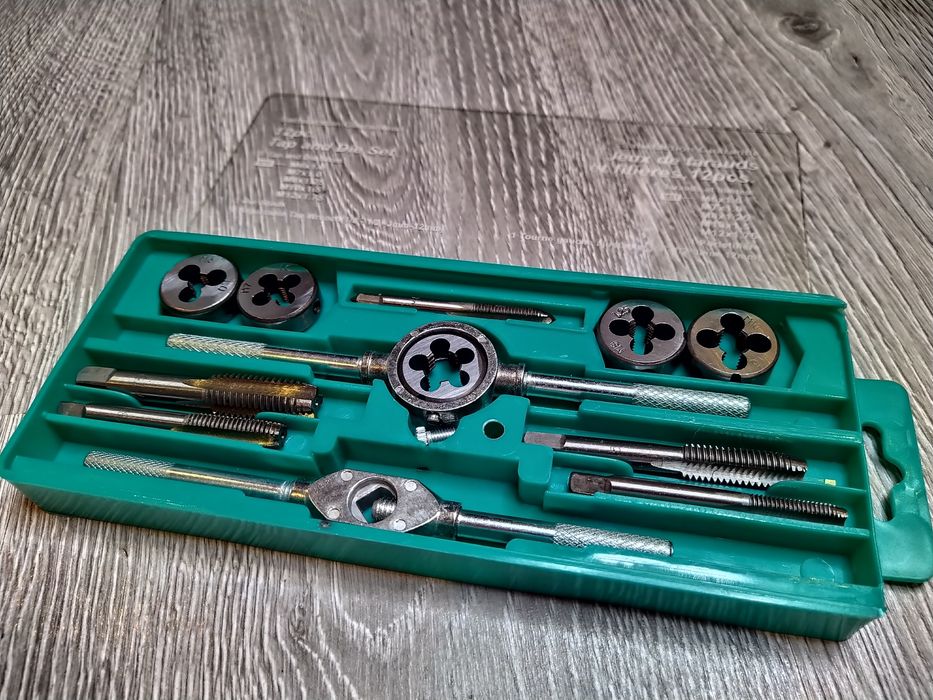 Set de filiere si tarozi, 12 piese