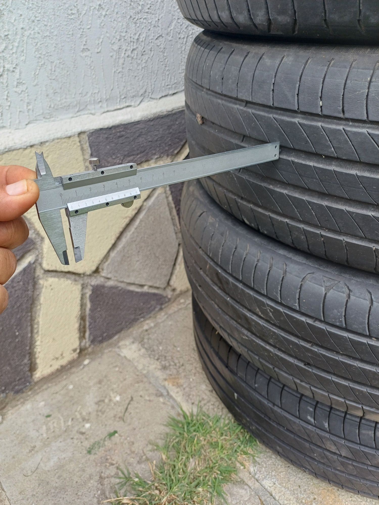 .Гими Michelin 215/65/17