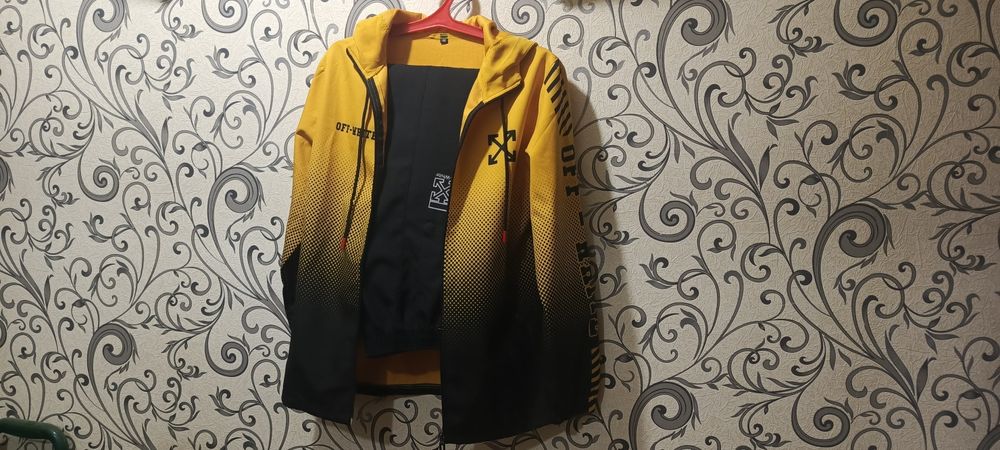 Спортивные спортивка хорошие насил мало штаны плюс ветровка