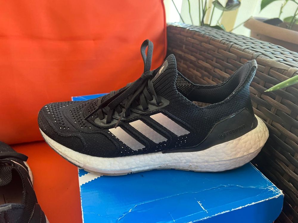 Adidas ultraboost 22 marime 41.5-42