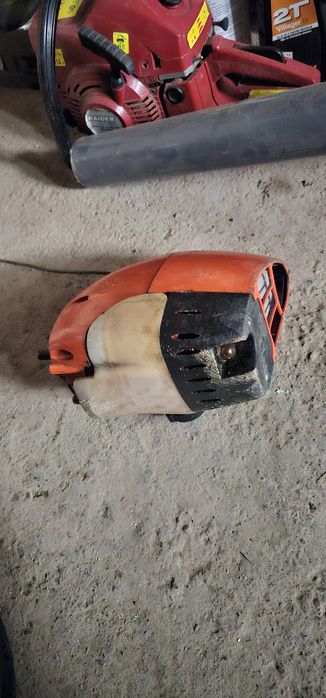 Бензинов тример долмар