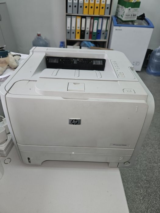 Продам принтер hp 2035