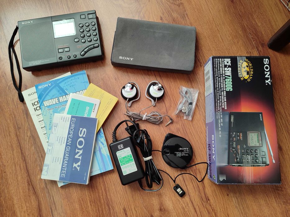 Радио Sony ICF-SW7600G FM Stereo/SW/MW/LW PLL World Radio.