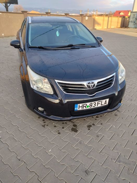 Toyota avensis 2011