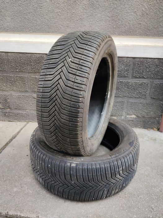 Vând 2 Cauciucuri 235/55/19 M+S Michelin Cross Climate DOT 2022