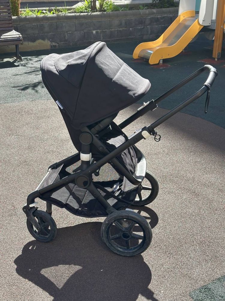 Bugaboo Fox 2 коляска б/у люлька и прогулочный блок