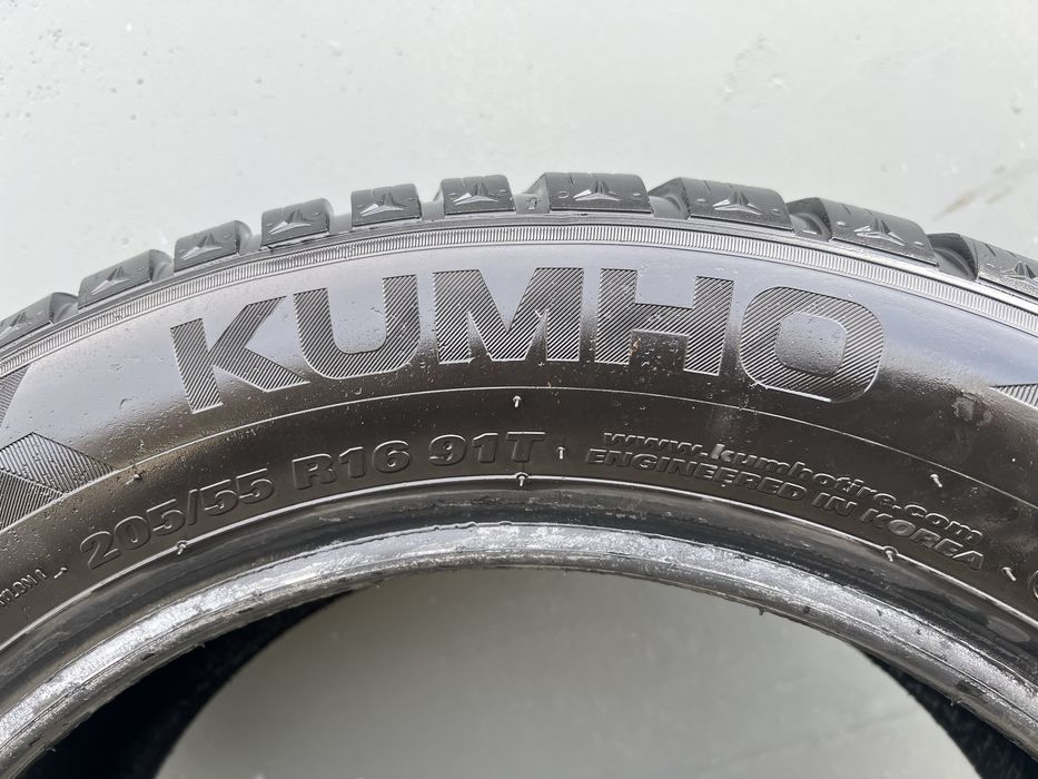 KUMHO WinterCraft WP52 205/55/16 DOT 2523 2 броя