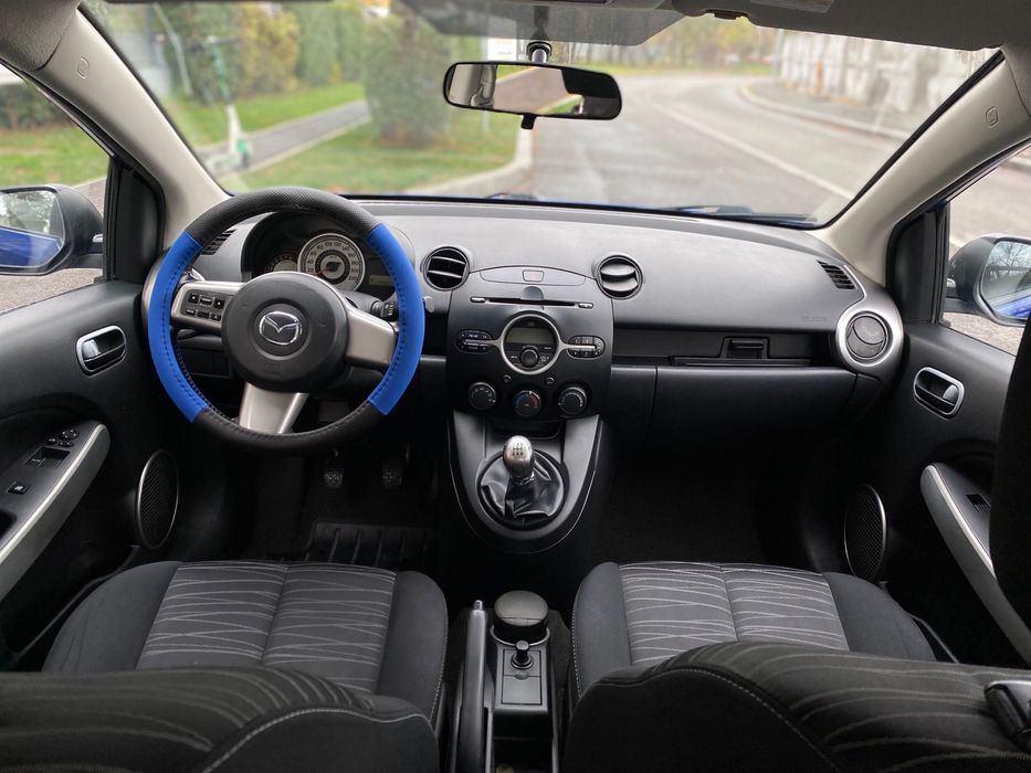 MAZDA 2  1.4 86 CP  110.000 km 2008