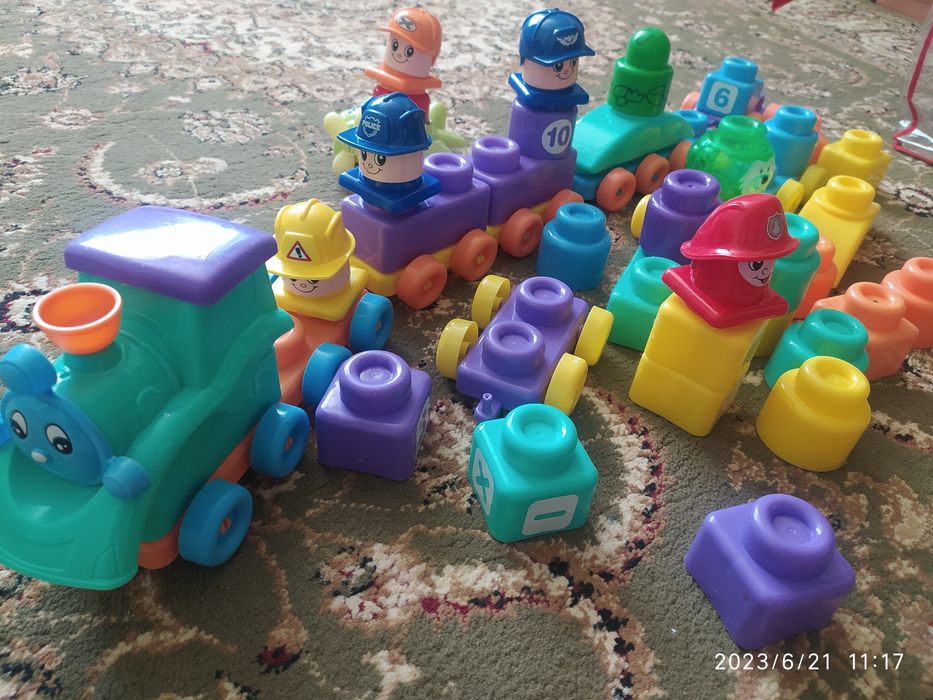 Поезд конструктор