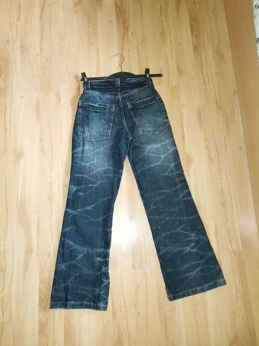 Чисто нови дънки Bershka