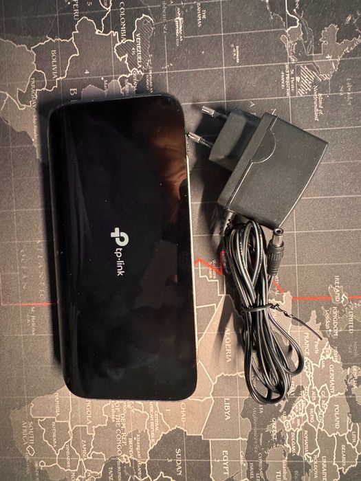 Switch TP-Link TL-SG1008D – 8 Porturi Gigabit, Stare foarte buna