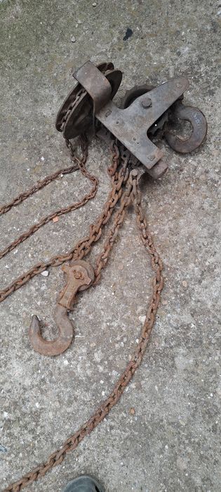 Лебедка със синджири