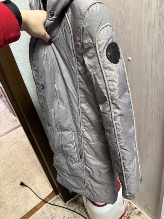 Пуховики новые, привозные.