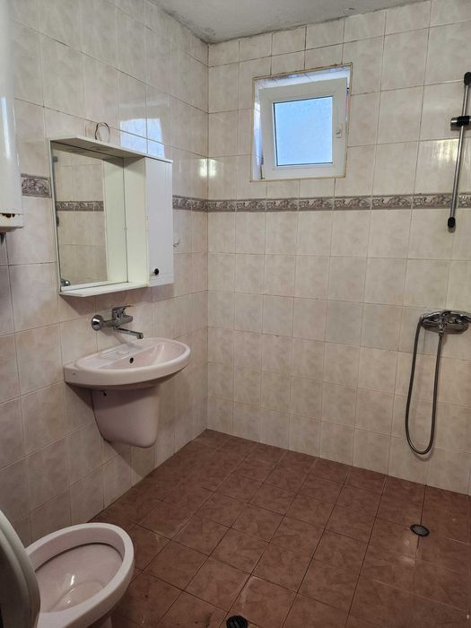 Двустаен апартамент до Спортна зала