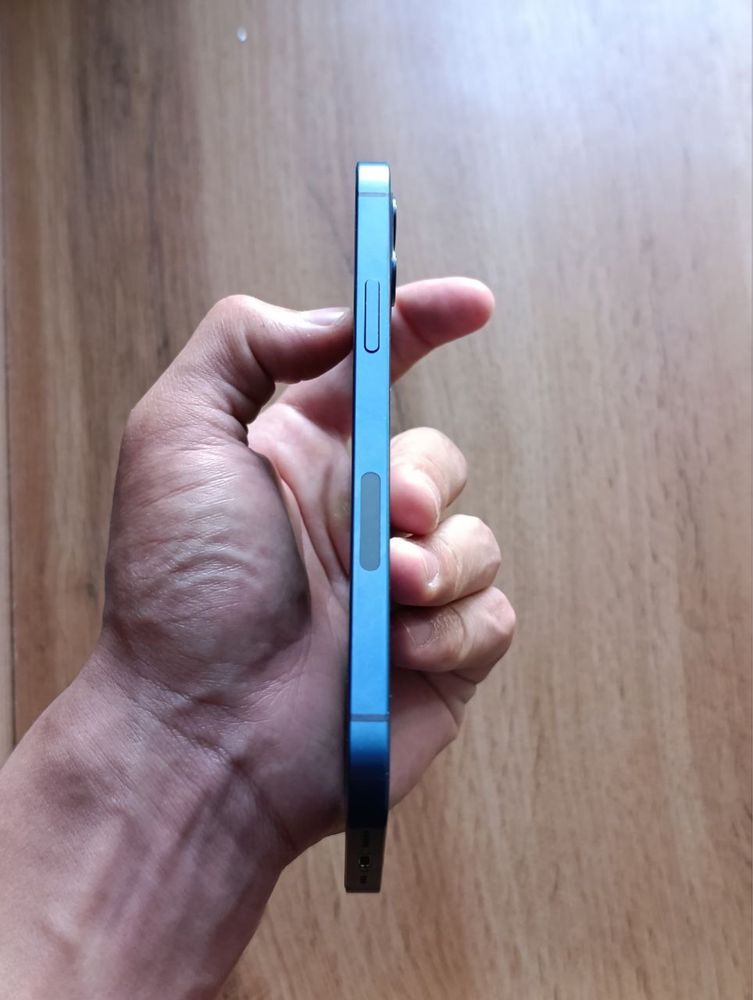 Iphone 12 blue no blame