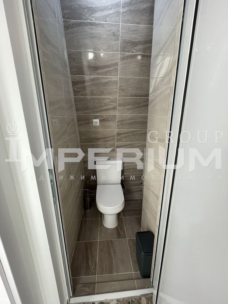 Продава се Тристаен апартамент в Варна, Левски - 78 кв.м за 2089 €/кв.м - Снимка #6