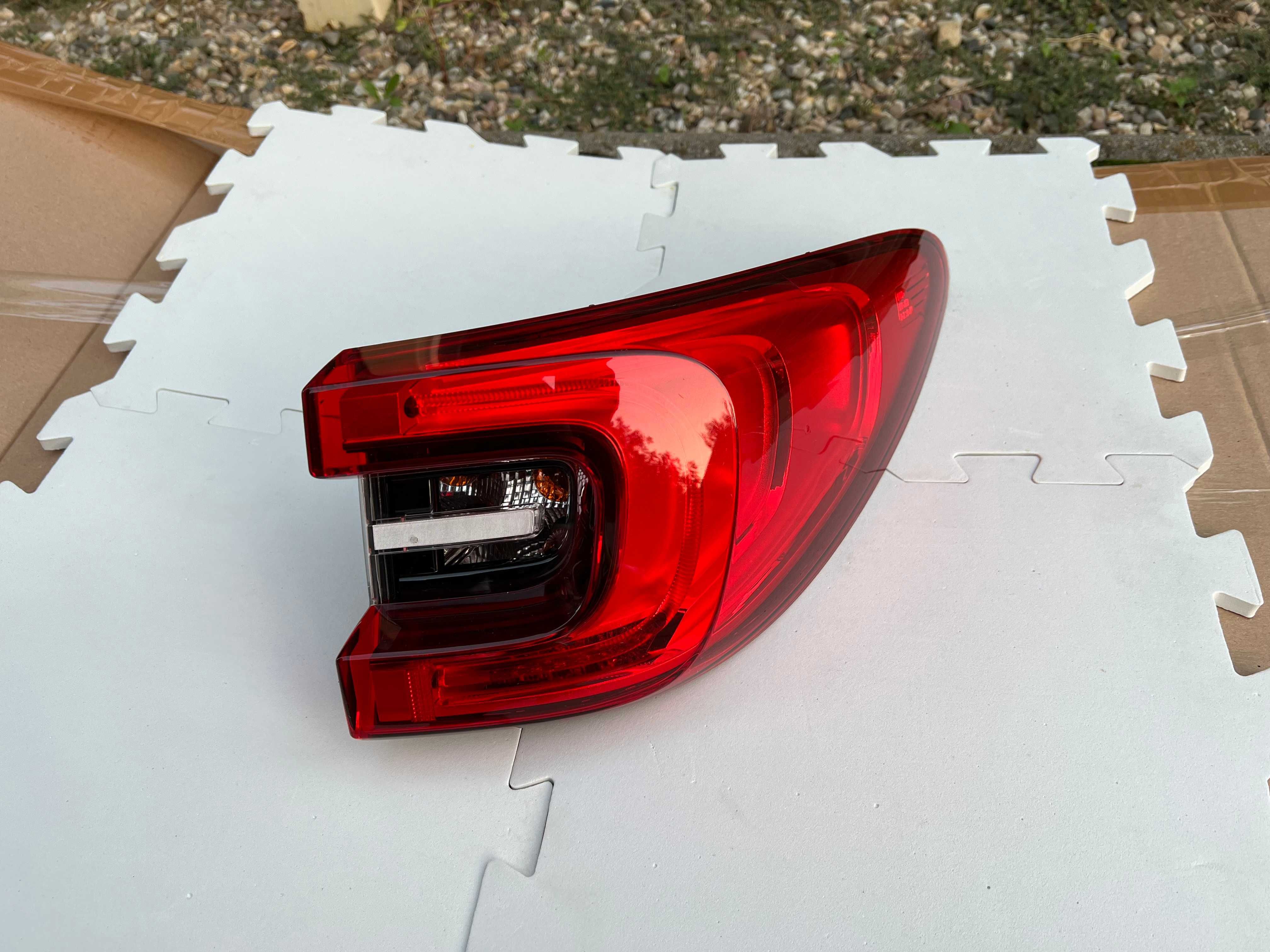 Lampa stop stanga/dreapta Renault Kadjar