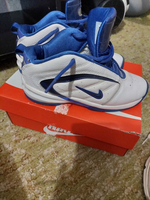 Маратонки найк номер 35.5