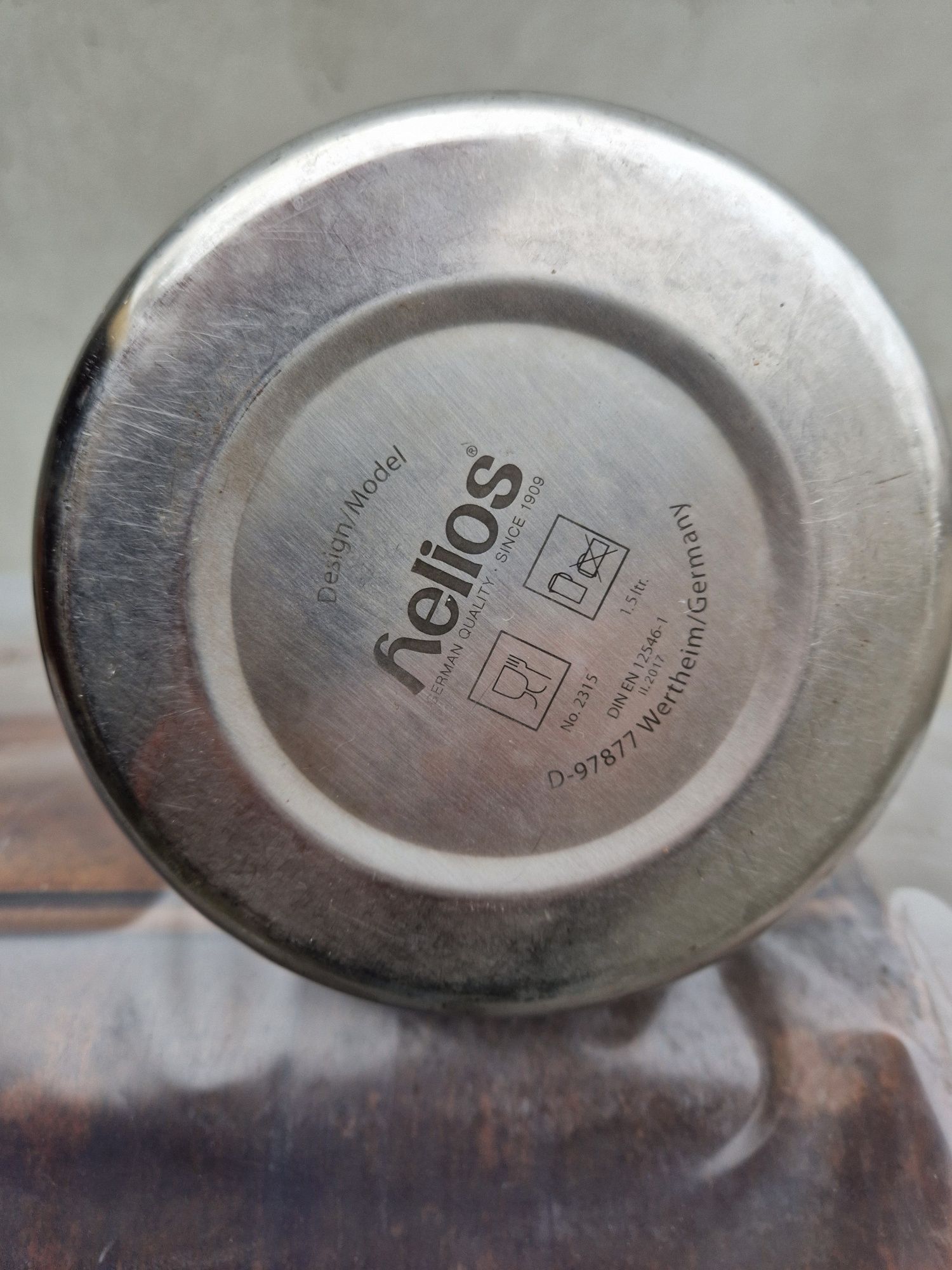 Vând termos 1,5 l pentru cafea