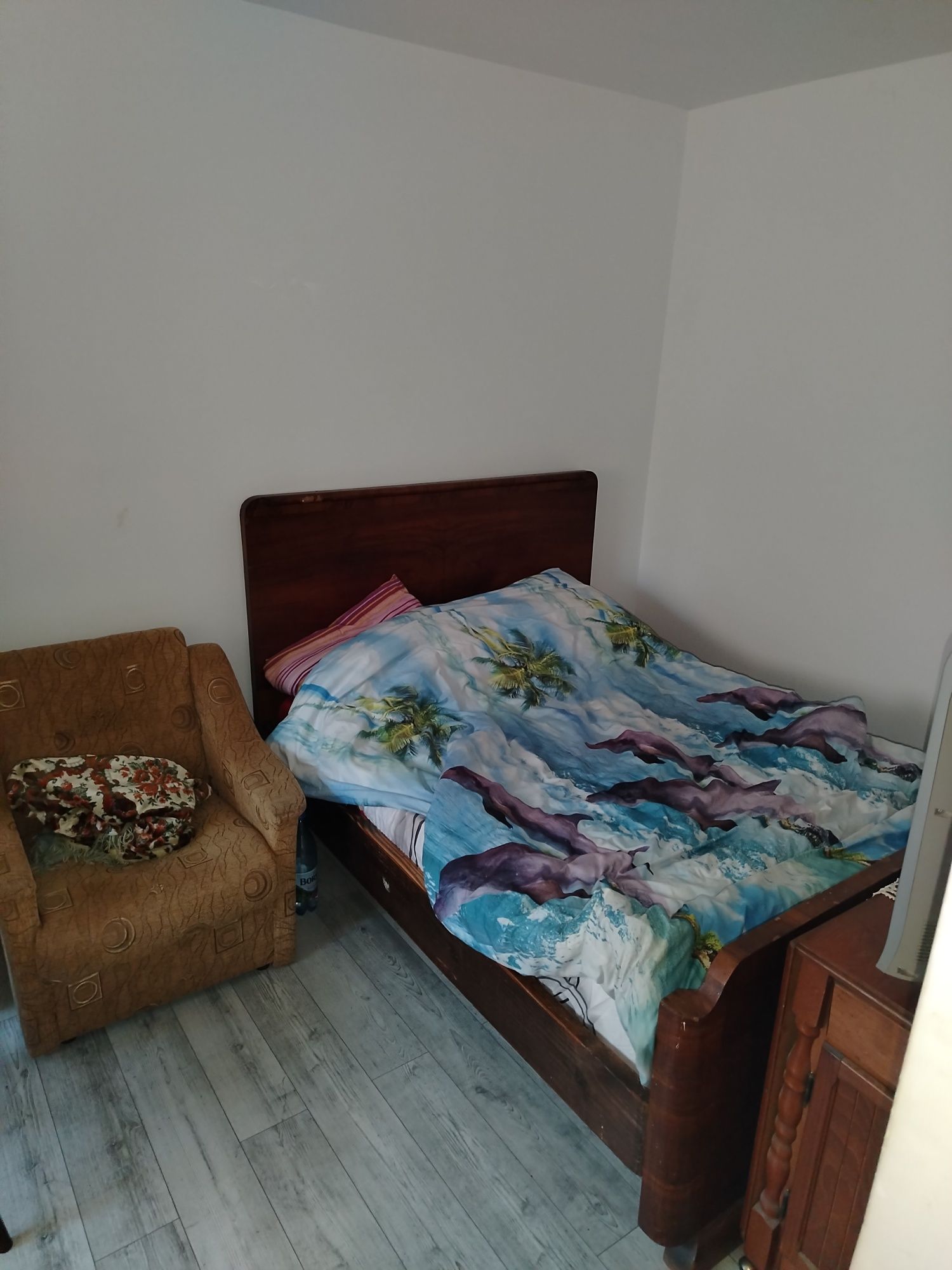Închiriez apartament